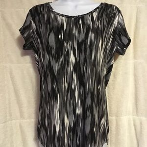 NWOT Simply Vera Wang top. M